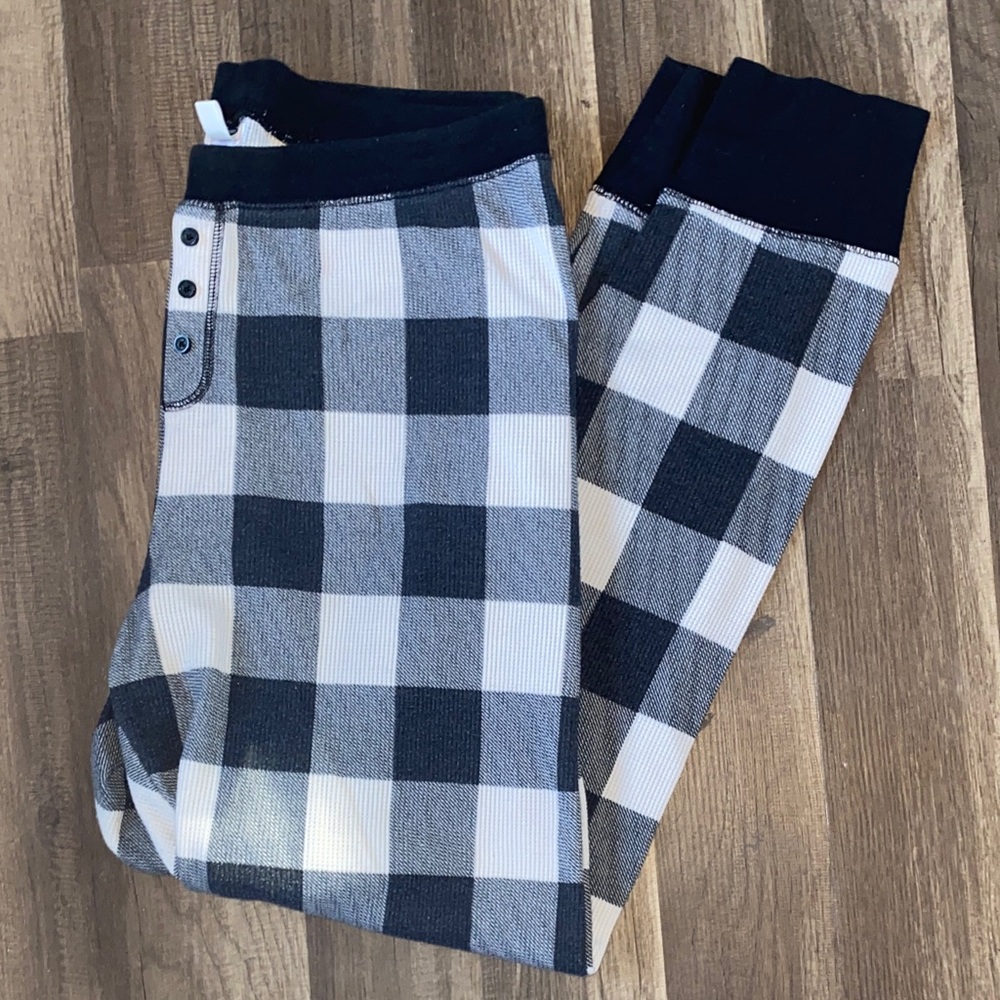 Black and White Checkered Thermal Leggings